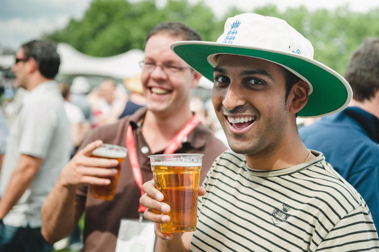 How to Spot Authentic Lifestyle Products When Shopping Online Guide