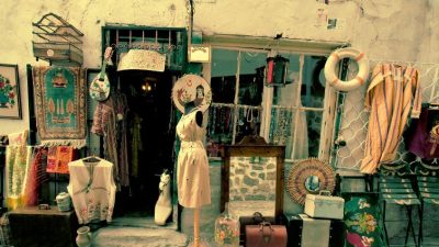 Vintage jewelry for collectors timeless treasures await