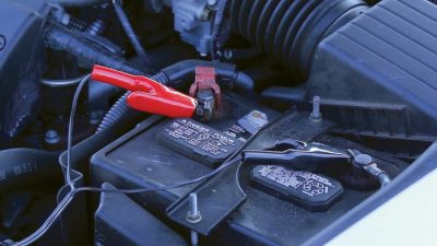 VIAIR 88P Portable Compressor Testing Tire Inflation Speed for Off-Road Gear