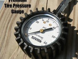 TireTek Premium Tire Gauge Evaluating Accuracy for Automotive Safety