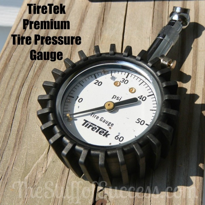 TireTek Premium Tire Gauge Evaluating Accuracy for Automotive Safety
