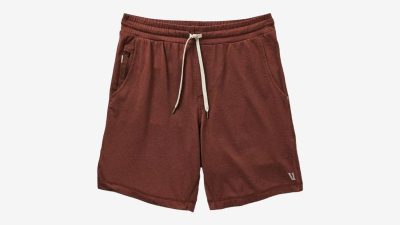 Vuori Performance Jogger Testing the DreamKnit Fabric for Premium Athleisure