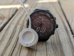 Fossil Gen 6 Hybrid Testing the Best Smart Technology in a Classic Lifestyle Watch