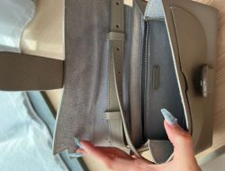 Senreve Aria Belt Bag Reviewing the Most Versatile Luxury Convertible Leather Bag